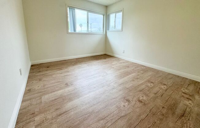 2 beds, 1 bath, $2,400, Unit 743-4