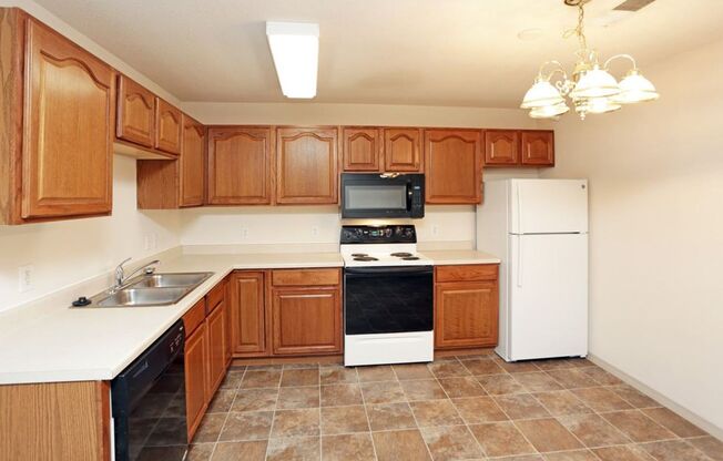 2 beds, 2 baths, 1,058 sqft, $1,160, Unit 2215