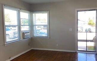 2 beds, 1 bath, $2,095