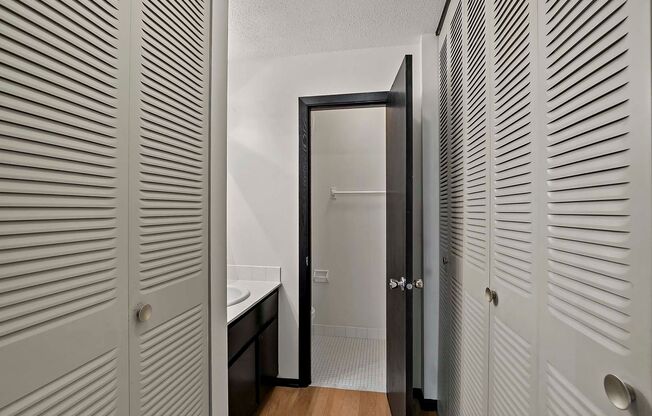 2 beds, 2 baths, 1,060 sqft, $1,200, Unit 7720-202