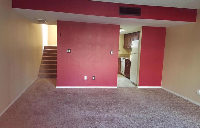 Charming 2 bedroom 1.5 bath townhome with large private patio!