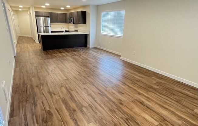 2 beds, 2 baths, 1,106 sqft, $1,800, Unit 8878-304