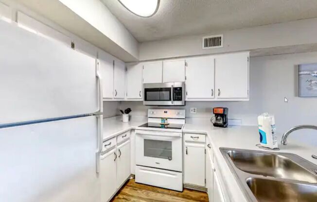 2 beds, 1 bath, $1,500, Unit UNIT A