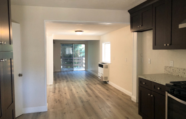 22822 AZALIA LN