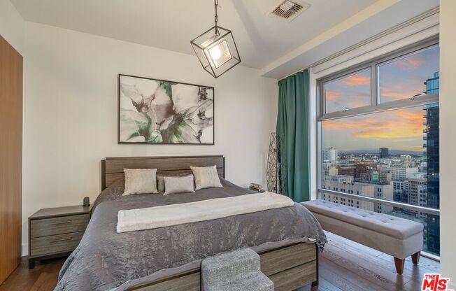 3 beds, 3 baths, 2,123 sqft, $6,000, Unit 1910