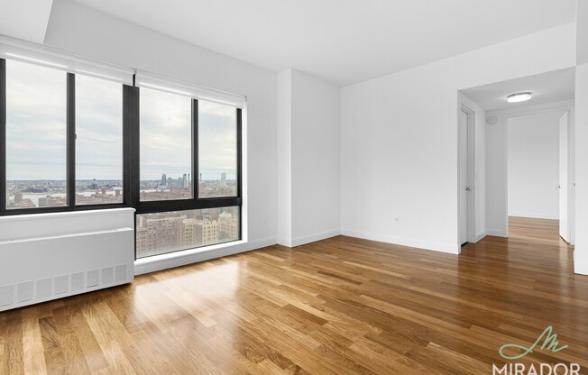1 bed, 1 bath, $7,000, Unit 31D