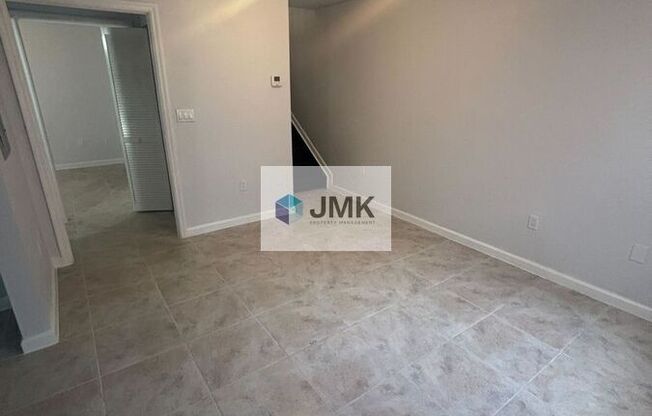 14040 NE 2 AVE