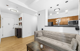 20 W ST