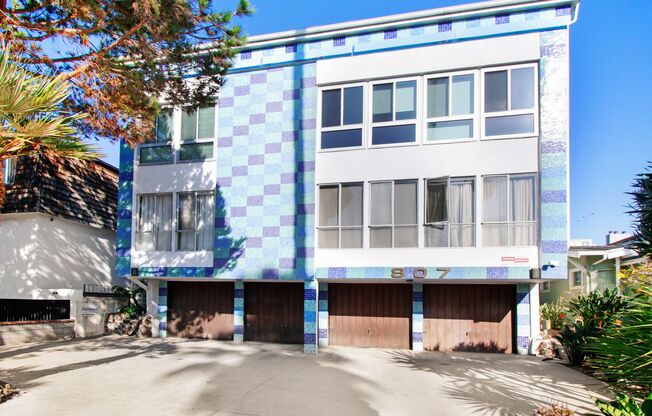 807 5th Street in Santa Monica.  Steps to Montana Ave and 5 blocks to the beach!