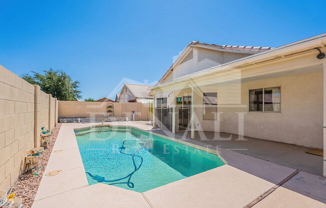 3 beds, 2 baths, 1,609 sqft, $2,195