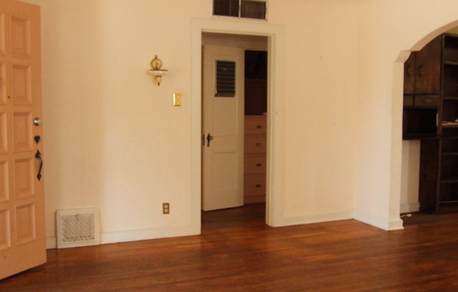 412 Baltimore Charming home