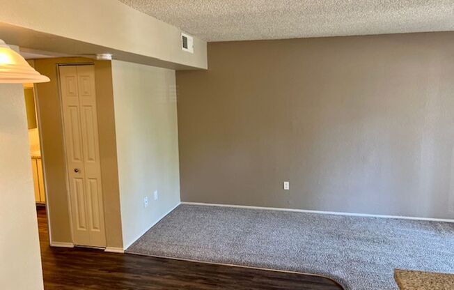 1 bed, 1 bath, 700 sqft, $1,500, Unit 90