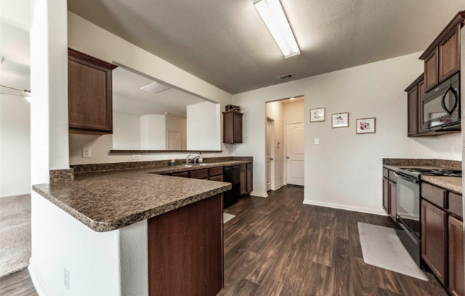 2809 SEACREST LN