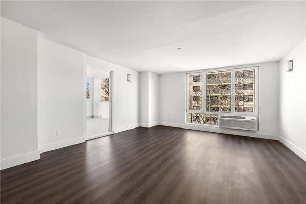 2 beds, 2 baths, 1,012 sqft, $3,139, Unit 1D