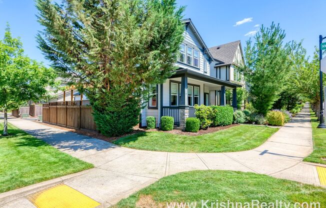 Gorgeous Corner-Lot Home | 4 BD | 2.5 BA | Single-Family Home in Bethany Creek Falls | Gym & Pool Access!
