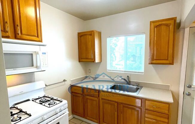349 - 363 1/2 West Amar Street