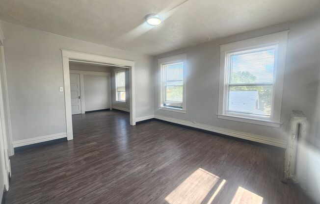 1 bed, 1 bath, 649 sqft, $950