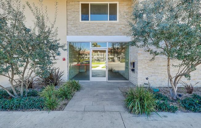 Studio, 1 bath, 370 sqft, $1,595, Unit #135