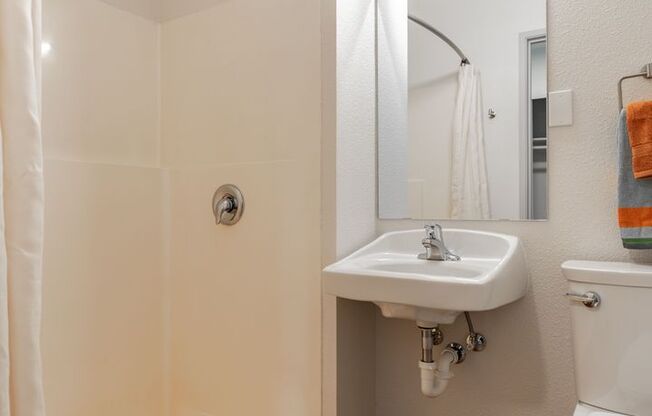 Studio, 1 bath, 313 sqft, $1,295, Unit 131