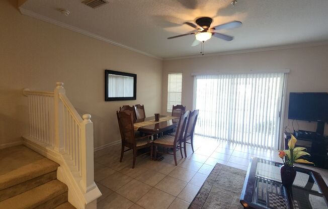 3 beds, 2.5 baths, $1,995, Unit Unit 1107