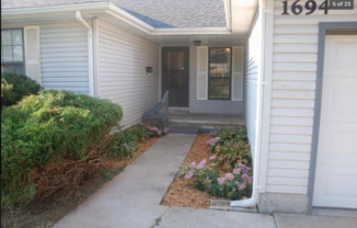 3 beds, 2 baths, $1,195