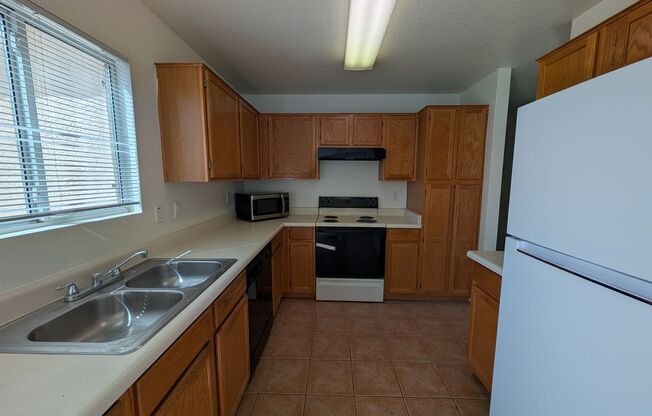3 bedroom, 2 bath home in Stonecrest, ready to move in.