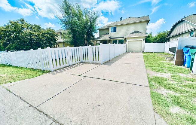 Spacious 3BR Home in Pflugerville at Highland Park | 2 Living Areas & 2-Car Garage