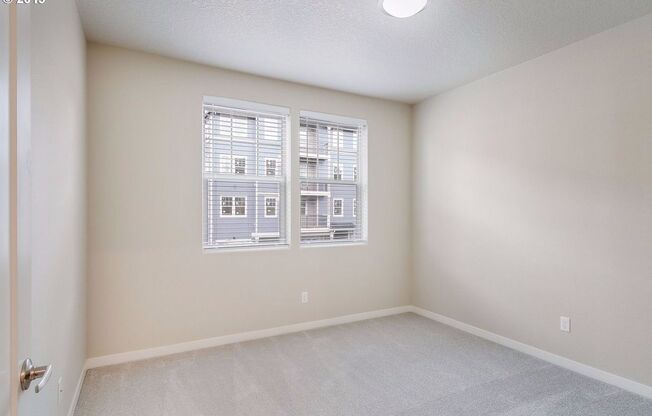 Great Condo with amenities