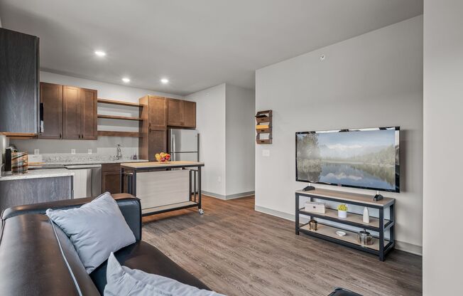 3 beds, 2 baths, 1,137 sqft, $2,520, Unit 314