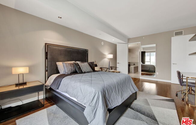 1 bed, 2 baths, 1,410 sqft, $5,000, Unit 6F