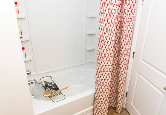 Garden style bathtub