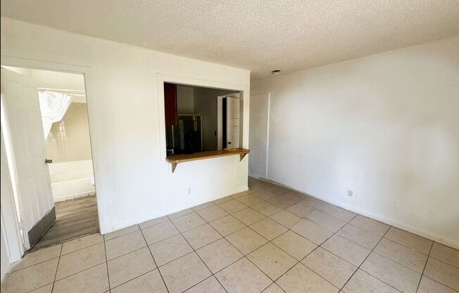 1234 NE 5 TER - COMM 8