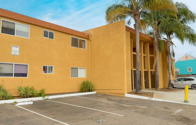4060 Euclid North Apartments