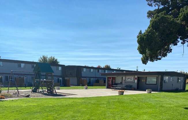 683 - Rimrock Apartments