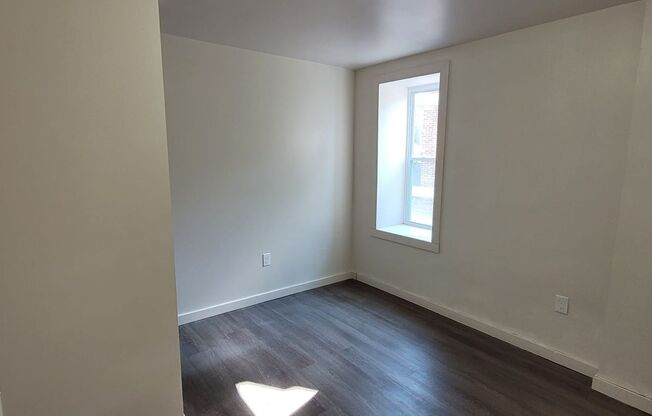 1 bed, 1 bath, 650 sqft, $1,600