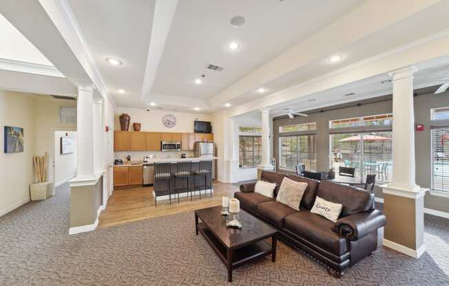 the preserve at ballantyne commons living room and kitchen