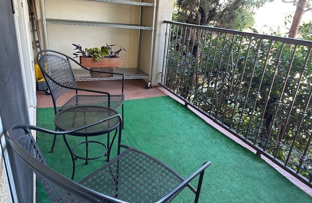 2 beds, 2 baths, 1,090 sqft, $4,475, Unit 120