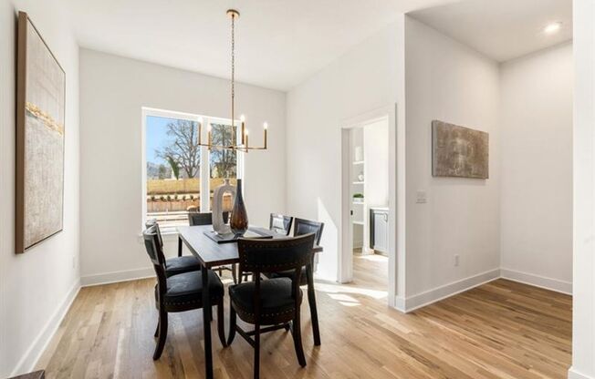 3 beds, 3 baths, 1,961 sqft, $3,200, Unit 403