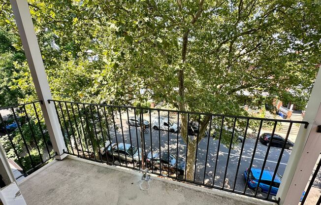 2 beds, 2 baths, 900 sqft, $2,050, Unit 3D
