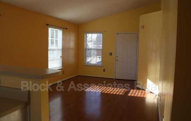 3 beds, 2 baths, 1,080 sqft, $1,695