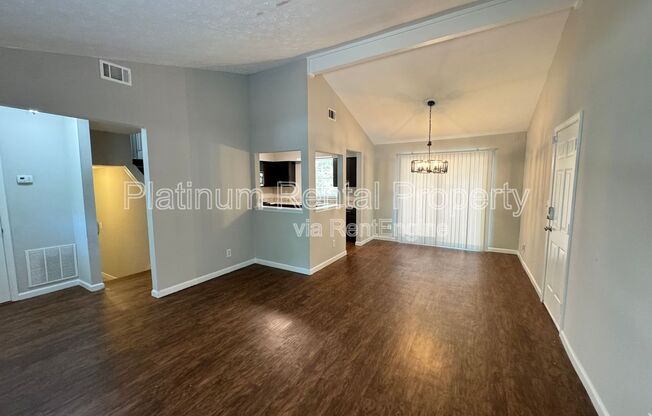 270 SPLITWOOD LN