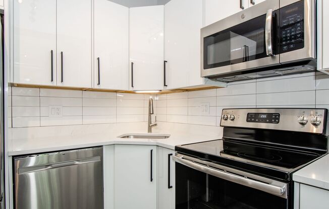 2 beds, 1 bath, 570 sqft, $2,500, Unit 501