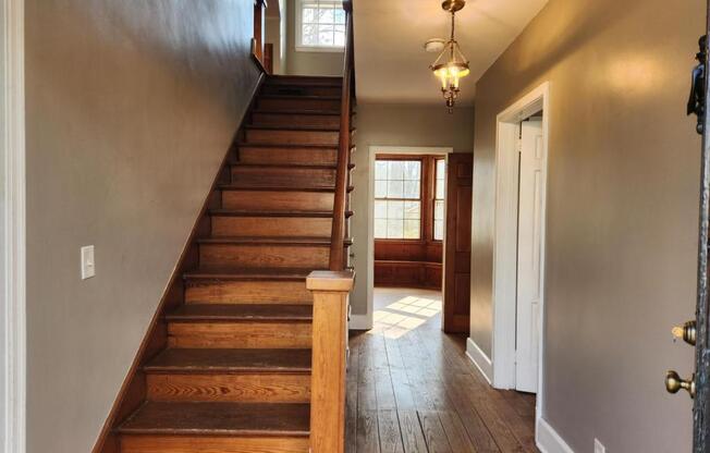 111 CHARLTON ST