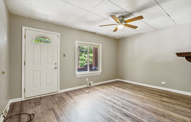 Updated 3 Bedroom on Quiet Street Minutes from Downtown