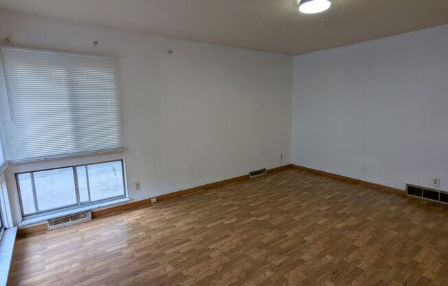 Welcome to this charming 3-bedroom, 1-bathroom house located in Akron
