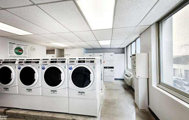 1 bed, 1 bath, $3,850, Unit 27D