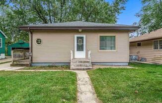 2 bedroom home available in Rockford