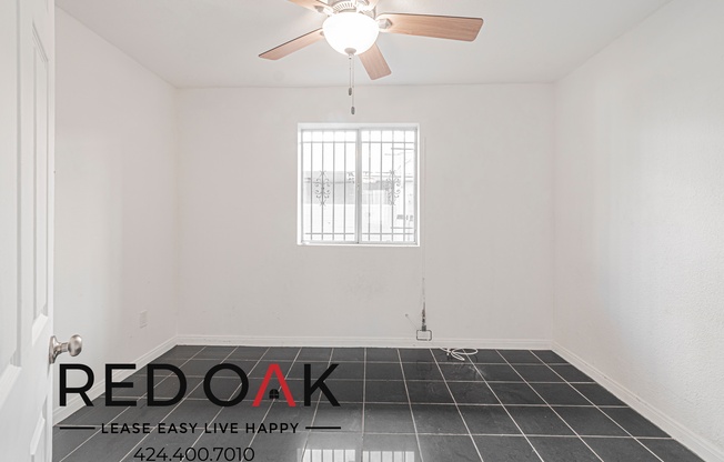 1025 W 23 ST