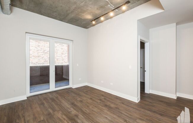 1 bed, 1 bath, 713 sqft, $2,575, Unit 3833-320