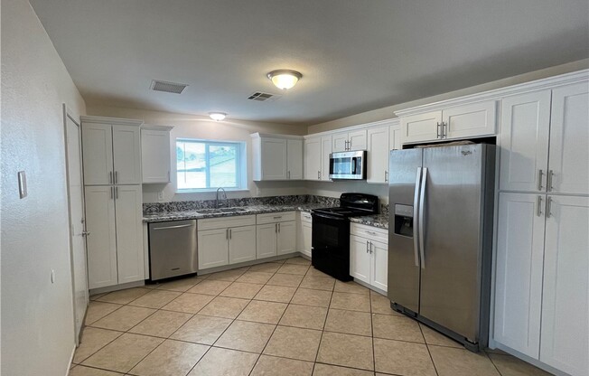6405 W ROY ROGERS DR